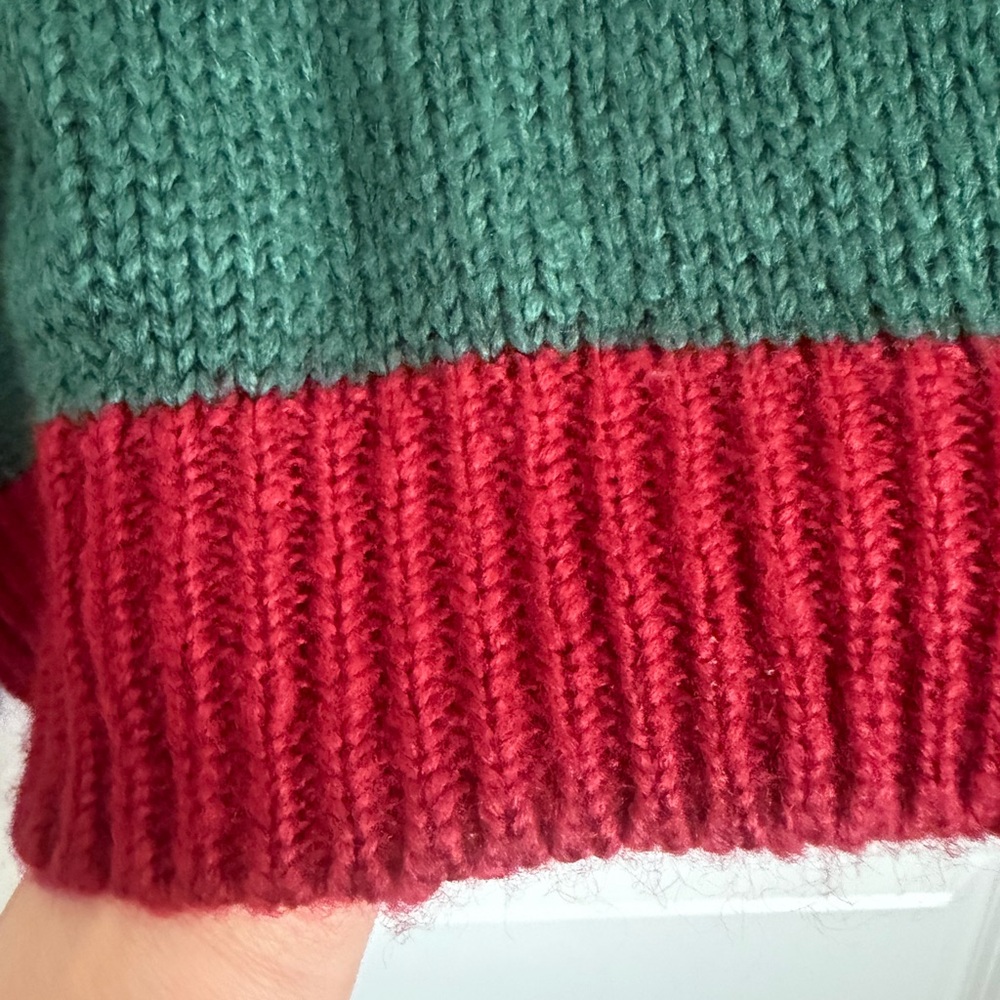 JODIFL Green and Red Women's Sweater with Bear Accents - Picture 10 of 10